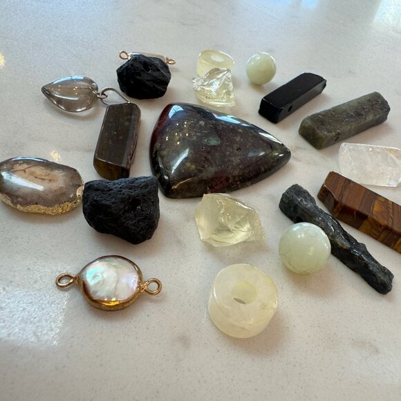 Natural Stone and Crystal Pendant Lot - Picture 12 of 16